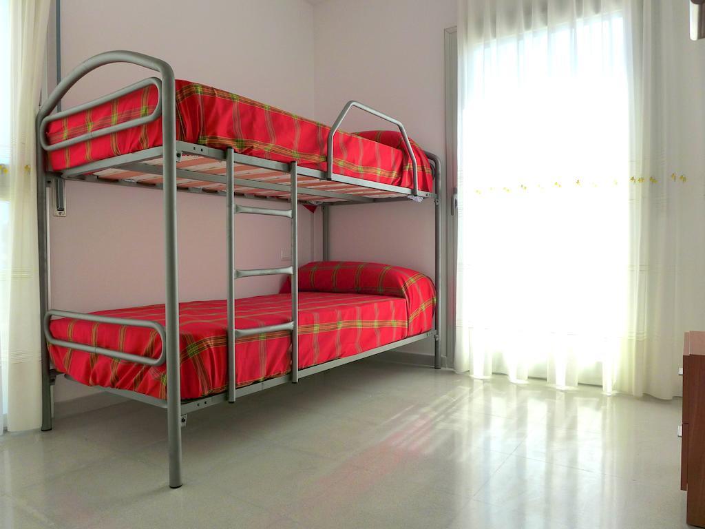 Rentalmar Sun Dore Miami Playa Room photo